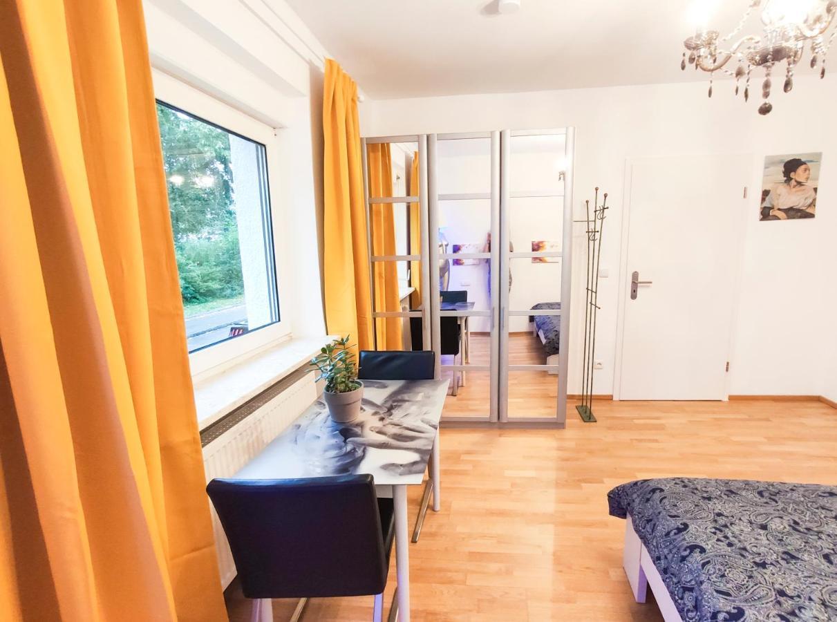 Modernes Zimmer Am Park Mit Garten, Huehner & Enten Munich Extérieur photo